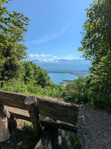 Pause barre, avec vue panoramique sur le Lac du Bourget @Cyrielle